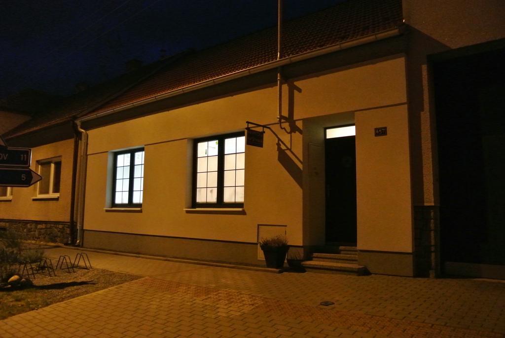 Apartman Ve Dvore Ratiskovice Room photo